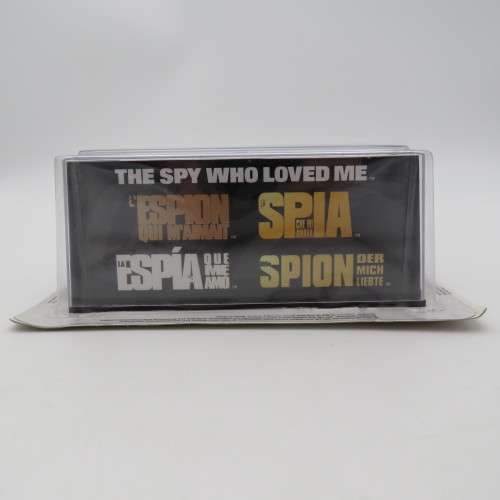 James Bond 007 Kawasaki Z900 motorcycle with sidecar model - The spy who loved me