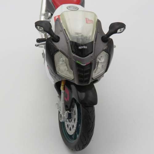 Maisto Aprilia RSV 1000 model motorcycle - Scale 1/12