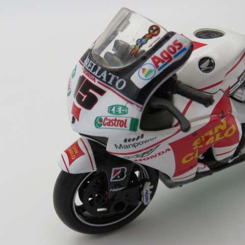 Maisto Honda RC212V San Carlo MotoGP model motorcycle - #15 Alex de Angelis - Scale 1/18