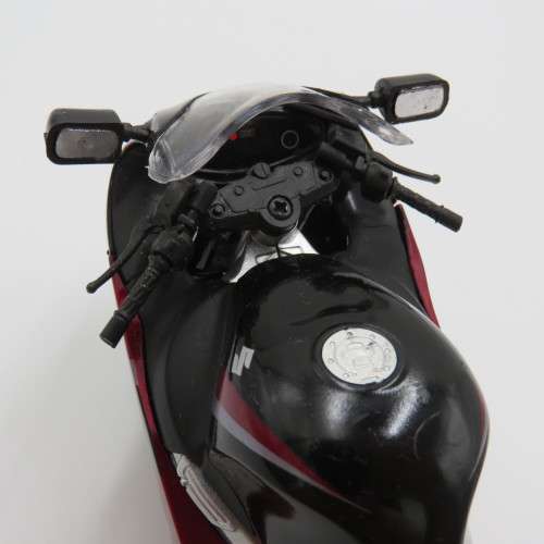 NewRay Suzuki GSX 1300R Hayabusa model motorcycle - Scale 1/12