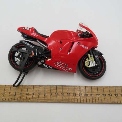 NewRay Ducati Desmosedici GP06 model motorcycle - #15 Sete Gibernau - Scale 1-12