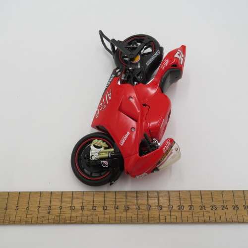 NewRay Ducati Desmosedici GP06 model motorcycle - #15 Sete Gibernau - Scale 1-12