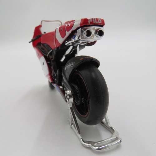 Maisto Ducati Desmosedici MotoGP model motorcycle - #65 Loris Capirossi - Scale 1/18
