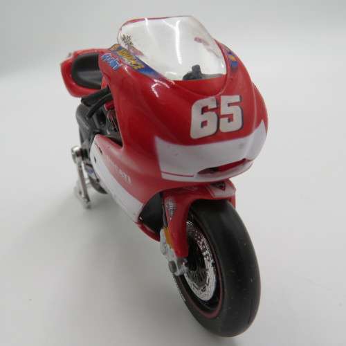 Maisto Ducati Desmosedici MotoGP model motorcycle - #65 Loris Capirossi - Scale 1/18