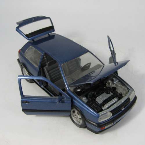 Schabak Modell #400 Volkswagen Golf VR6 model car - scale 1/24