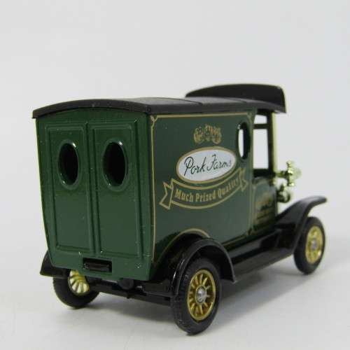 Lledo 1920 Ford Model T van - Park Farms promotional model car in box