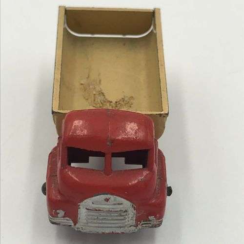 Lesney Matchbox No.40 Bedford 7 ton tripper die - cast toy truck