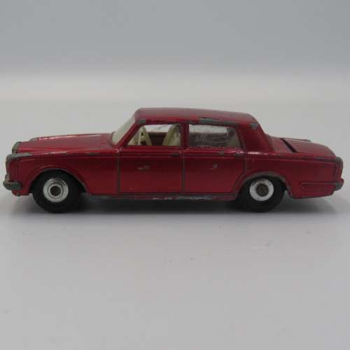 Lesney Matchbox series #24 Rolls Royce silver shadow toy car - opening rear
