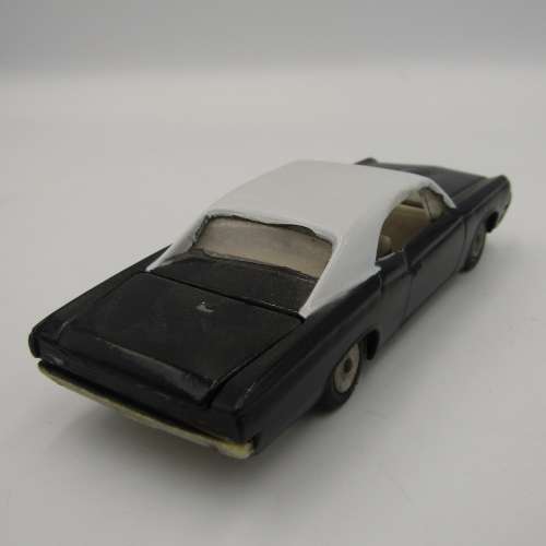 Vintage Gamda Koor Pontiac G.T.O No. 8107 die-cast model car