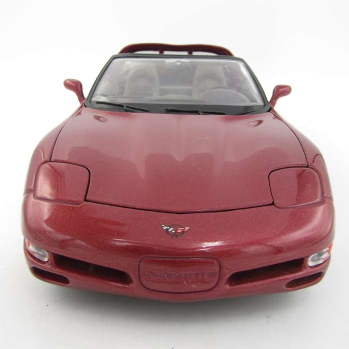 Bburago 1997 Chevrolet Corvette C5 die-cast model car - scale 1/18