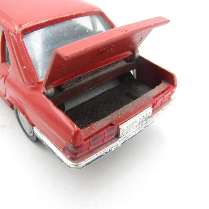 Gama #1149 BMW 528i die-cast model car - scale 1/43