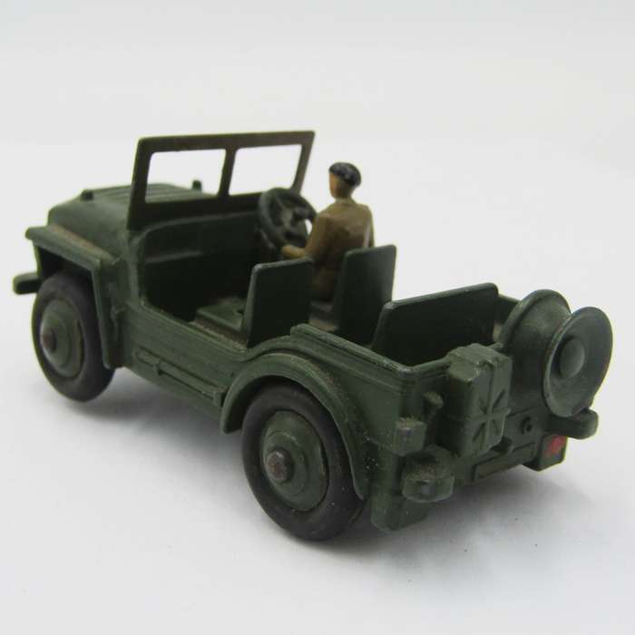 Meccano Dinky Toys #674 Austin Champ military Jeep - tyre damaged