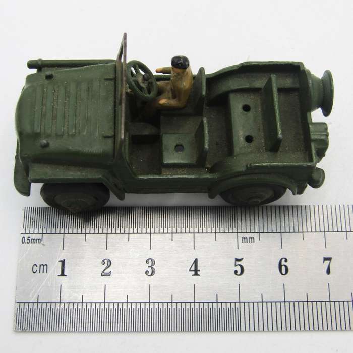 Meccano Dinky Toys #674 Austin Champ military Jeep - tyre damaged