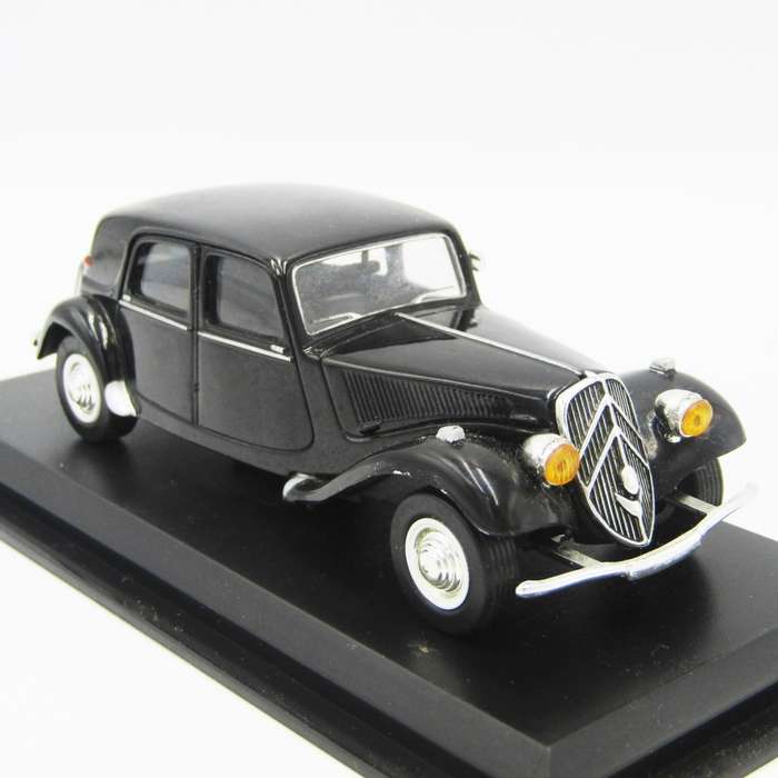 Del Prado 1954 Citroen 11 CV die-cast model car - scale 1/43