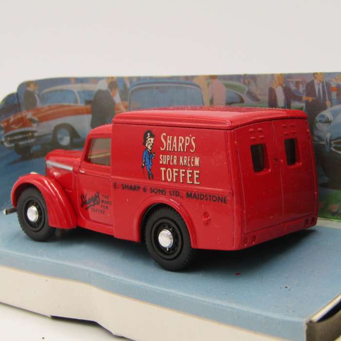 Matchbox Dinky 1948 commer 8 CWT van die-cast model car in box