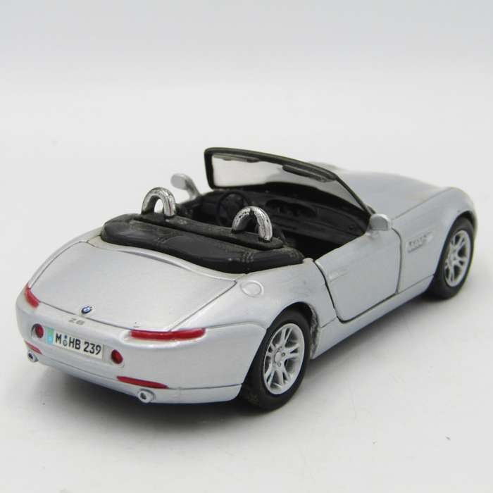 Maisto BMW Z8 die-cast model car - scale 1/38