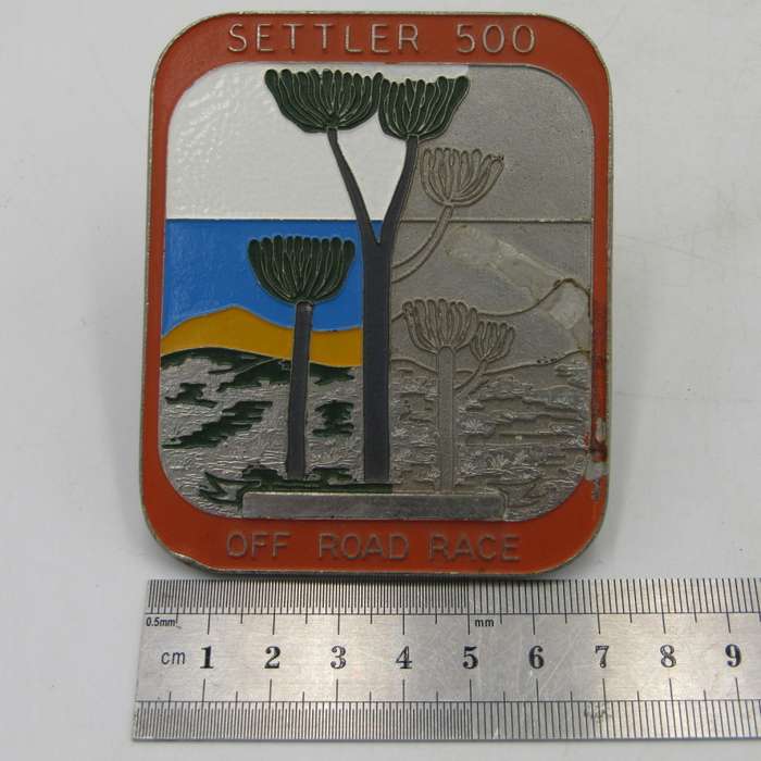 Vintage Settler 500 Off-Rand Race car badge
