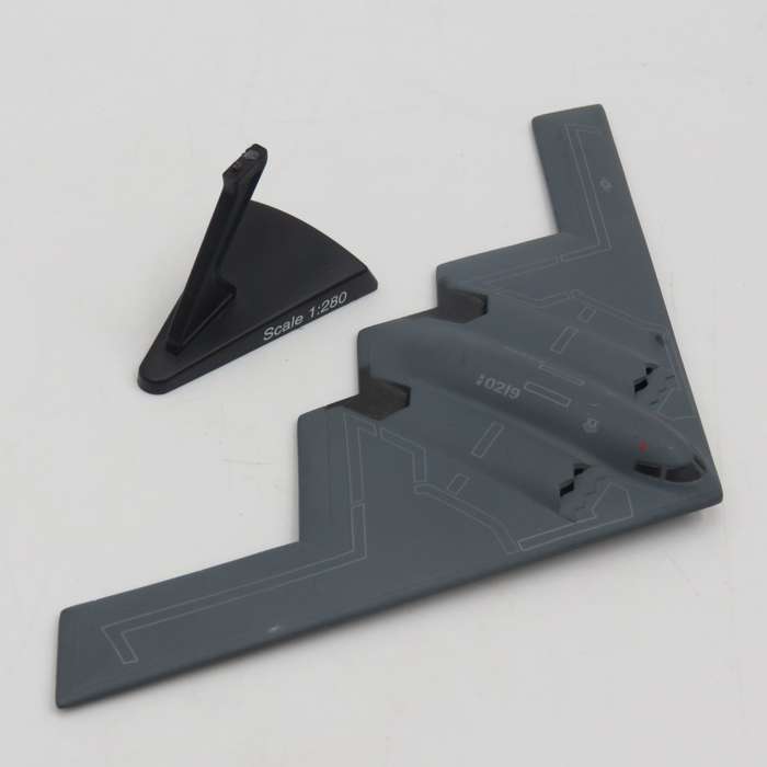 Northrop B-2 die-cast model plane - scale 1/280 - Stand pin broken