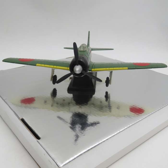 Air Signature Mitsubishi Zero die-cast model plane - scale 1/48 with box