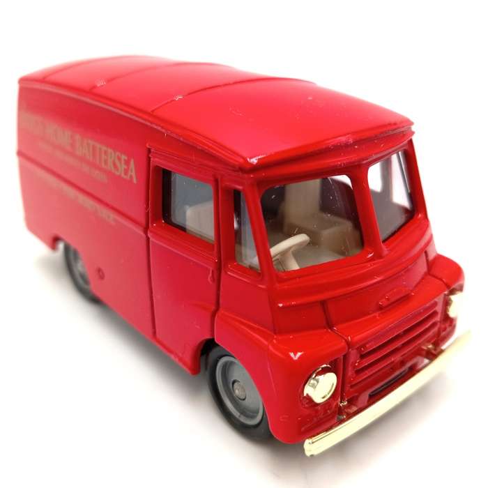 Lledo 1959 Morris LD 150 The Dog`s Home Battersea delivery van model in car  in box