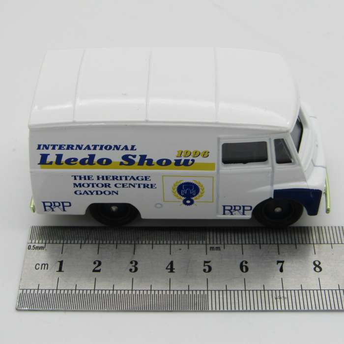Lledo 1959 Morris LD150 Lledo Show 1996 die-cast model car in box