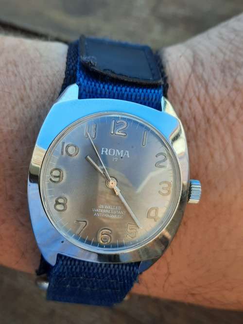 vintage men's Roma watch