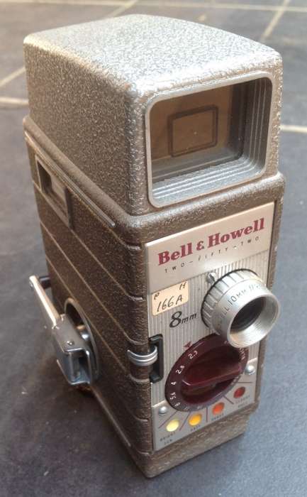 Vintage Bell & Howell 8mm movie camera - two-fifty-two (MEM19)