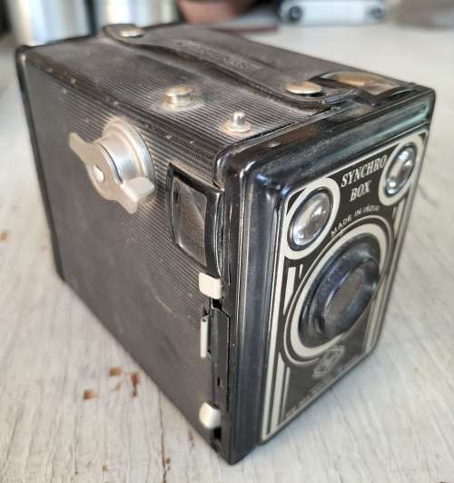 Rare Agfa box camera made in India (MD13)