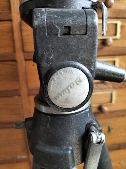 Camera tripod