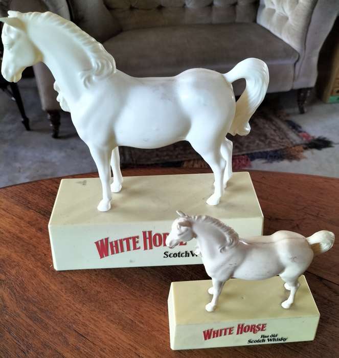 Vintage Whiskey White Horse plastic advertising (big and small)