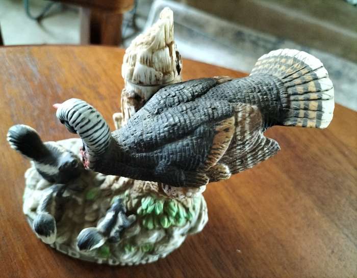 Whiskey - small vintage Wild Turkey decanter (4)