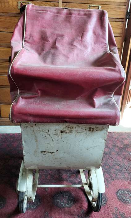 Vintage doll pram - Made by Sterling in SA