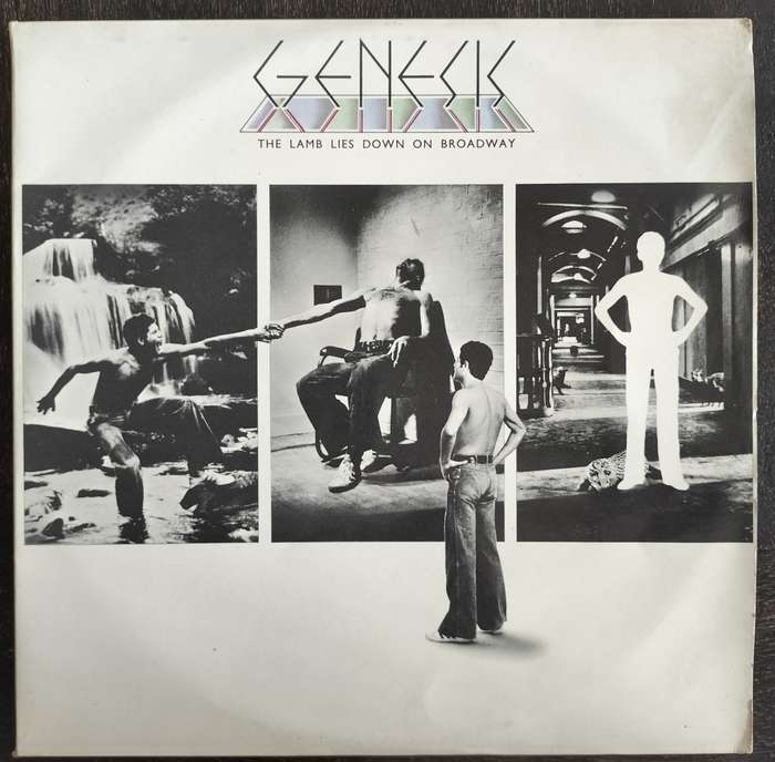 Vintage LP / Vinyl - Genesis -  The lamb lies down on Broadway