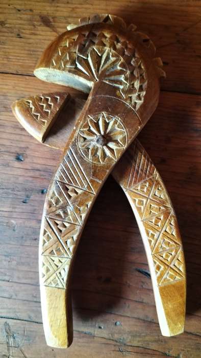 Vintage wooden Nutcracker - fine carving