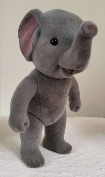 Vintage Sylvanian Family figure