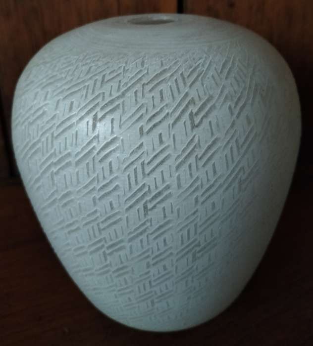 Beautiful vintage lamp shade (fine cut glass)