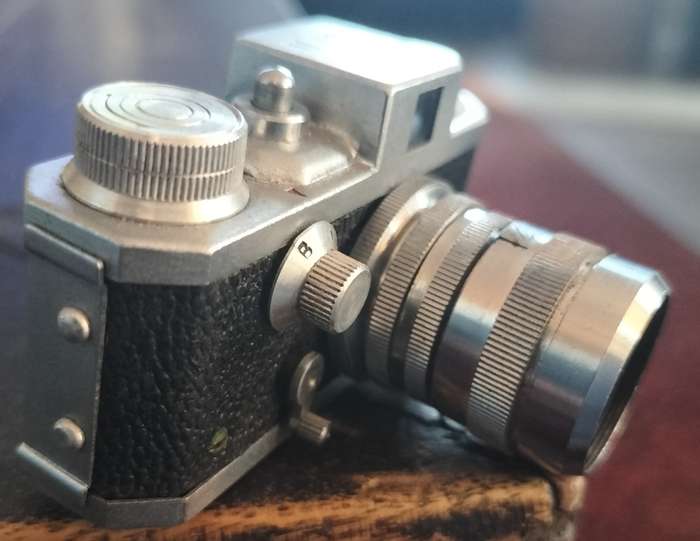 Vintage Miniature Kiku 16 Model II camera (1954).