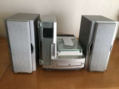 Kenwood CD-R/CD/Cassette Receiver