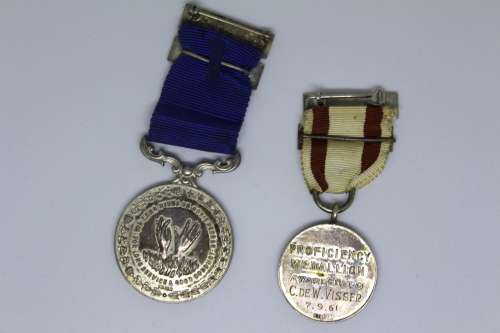 SA Red Cross Society Proficiency Medal with General First Aid ribbon Bar and SA Fire Service Institu