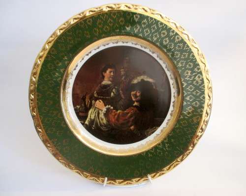 Weatherby Hanley Falcon Ware London   `Rembrandt`. No. 4-73. Great Vintage Condition. 27cm diameter.