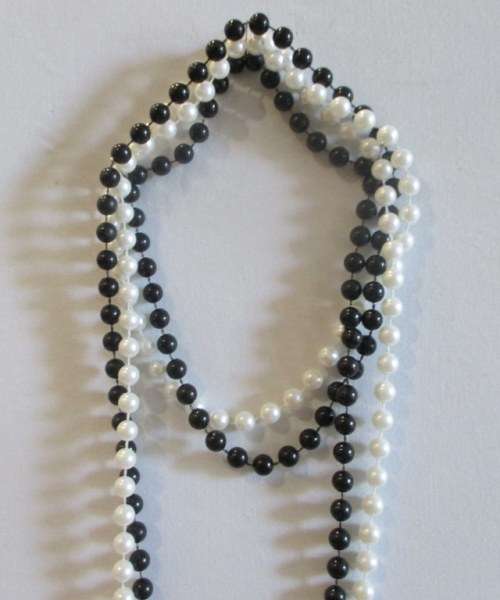 2x Vintage Fashion Jewelry Necklace. 120cm As per Photo.