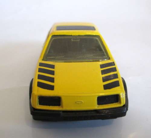 MATCHBOX Ford Sierra XR4i. Yellow. Scale 1/58. 1983