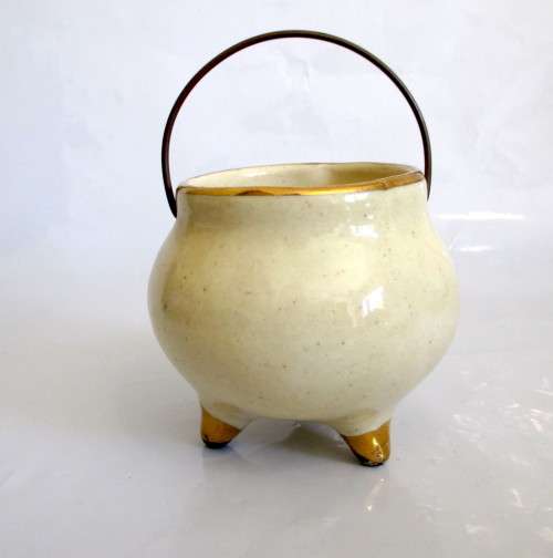 Vintage Majolica Hand Painted Glazed Pottery Potjie. No cracks no Chips. 6cm high.