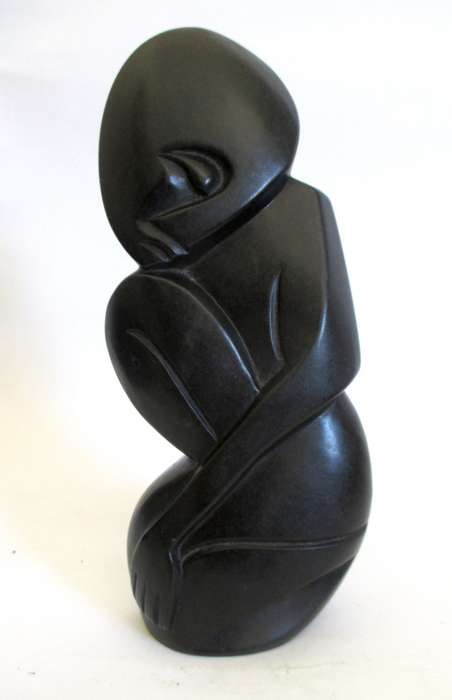 Quality Vintage Hand Carved African Stone Sculpture. 18cm high. 725g.