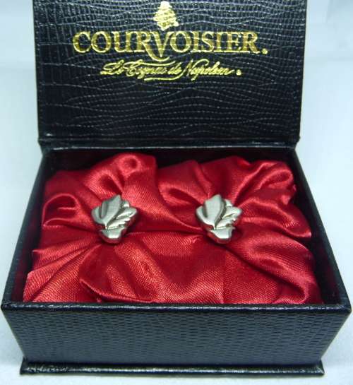 Stylish Set of Courviusier Cufflinks in Original Box