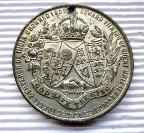 EDWARD VII KING OF GREAT BRITAIN and COLONIES ACROSS THE SEA and EMPEROR OF INDIA 1902. Medal