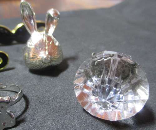 Lot of 6 costume Rings.