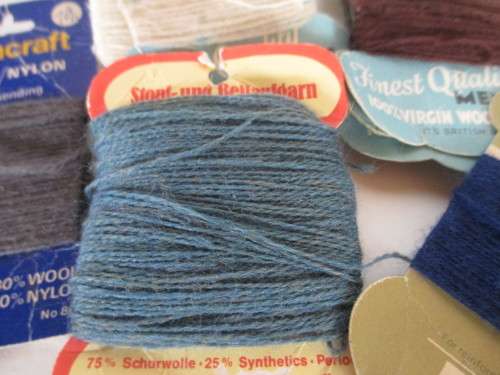 Lot of 13 Vintage Wool mending yarn packets. Original. Different colors.