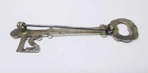 Vintage Silver 21st Key Brooch, with hand engraved design. 55cm long. Perfect Gift.