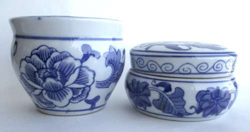 Vintage Geniune Ming Blue Porcelain Trinket holder and Flower vase. See Photo for scale.